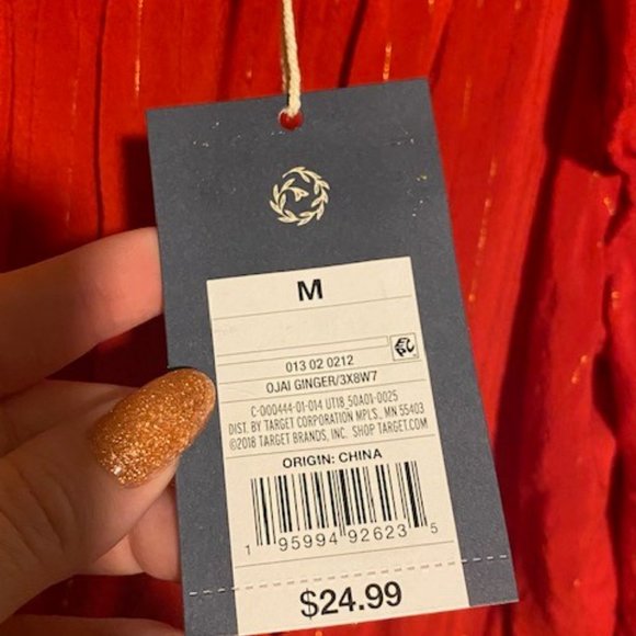 NWT Universal Thread Goods Co. - Red Top - M - Picture 3 of 5